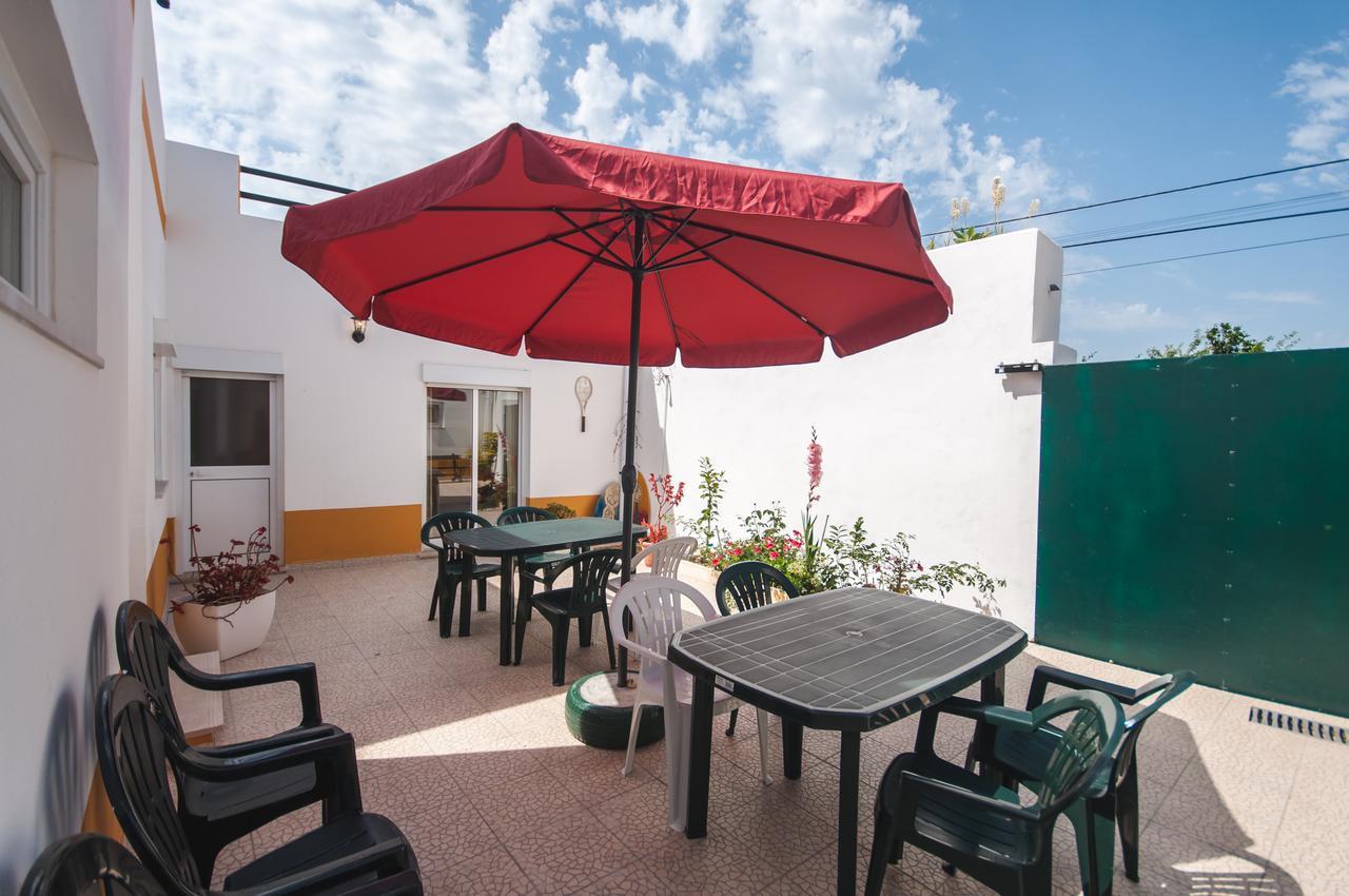 Bed and Breakfast Rivers Nation Surf Camp Атоґія-да-Балея Екстер'єр фото